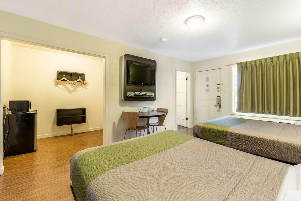 Motel 6 San Rafael Luaran gambar